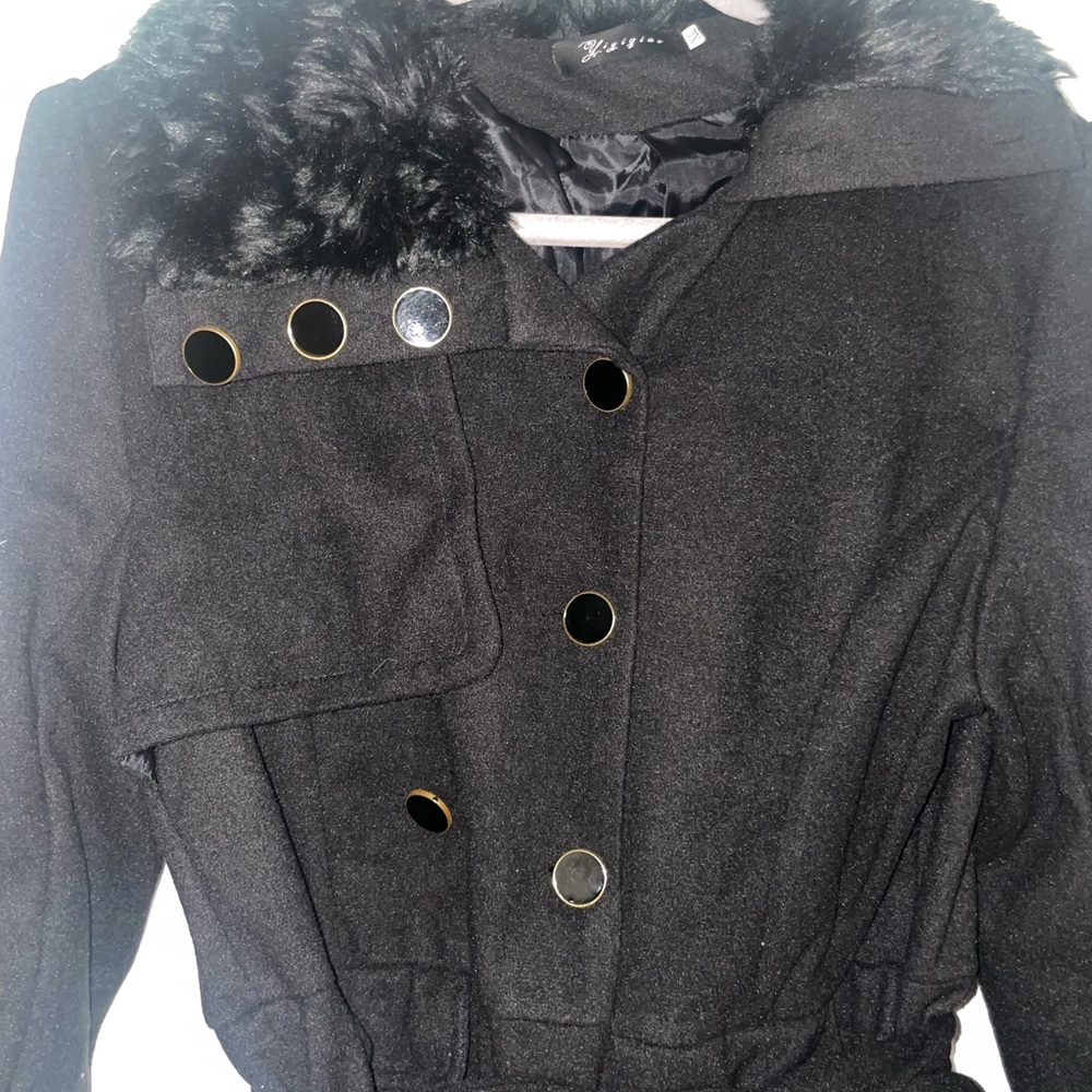 Black Coat with Fur Trim - XL - Picture 7 of 7